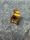 Phonograph