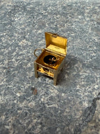 Phonograph